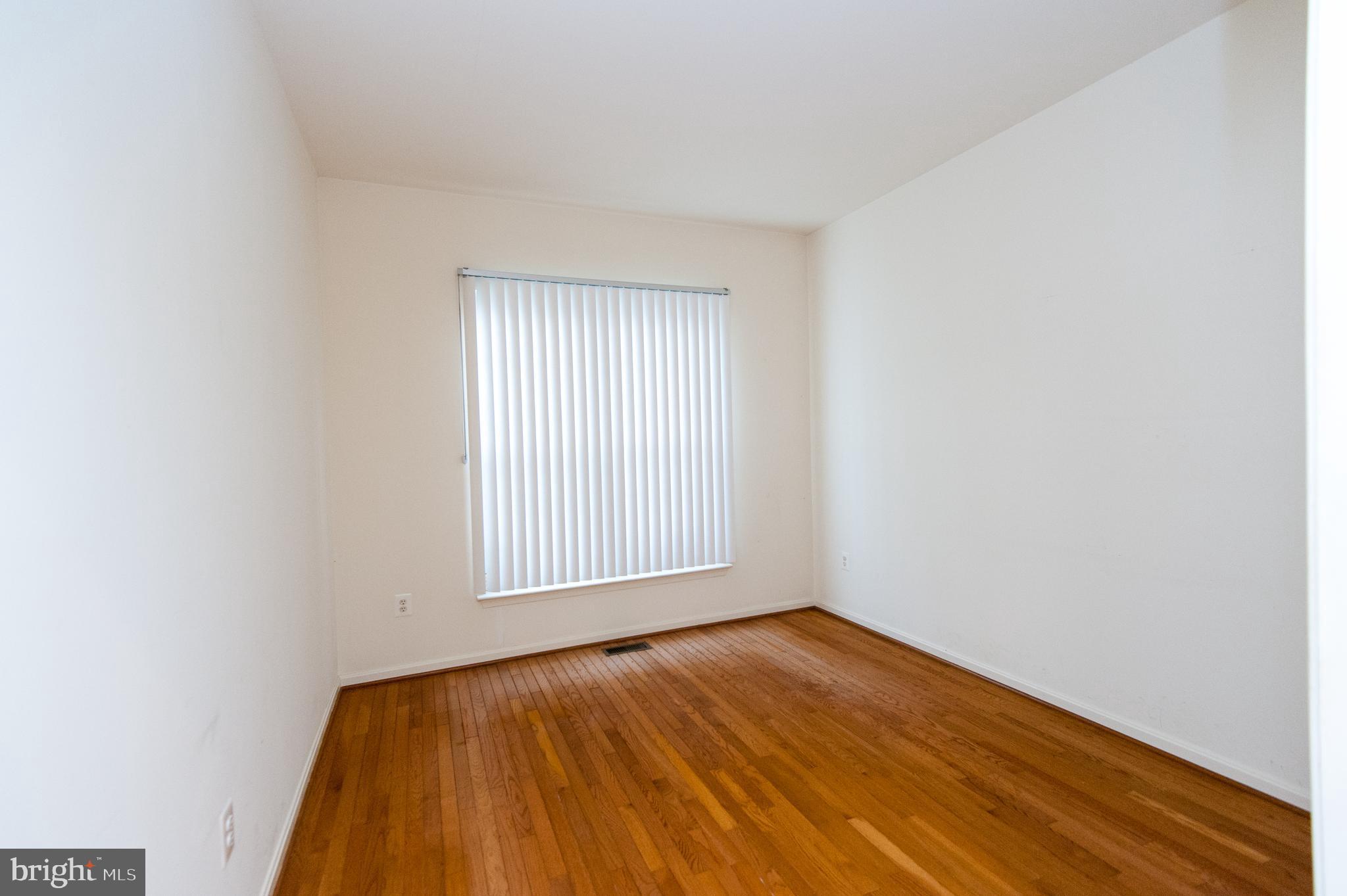 NORTHRIDGE PLAT 32 - Residential