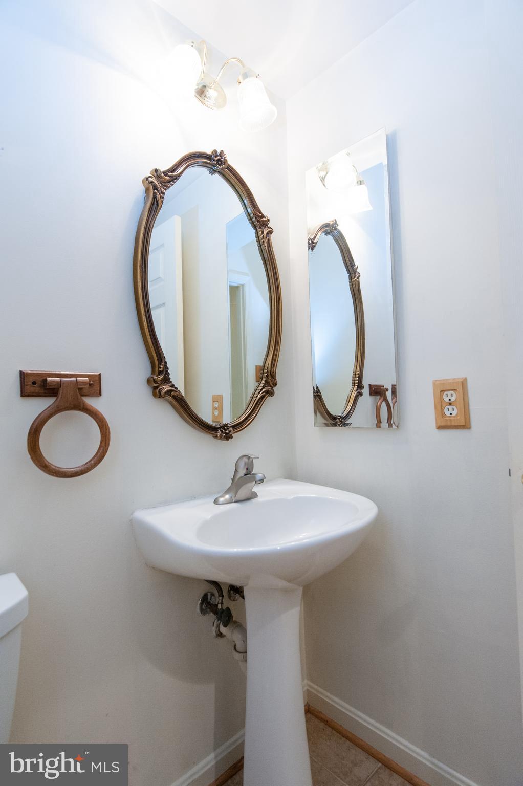 NORTHRIDGE PLAT 32 - Residential