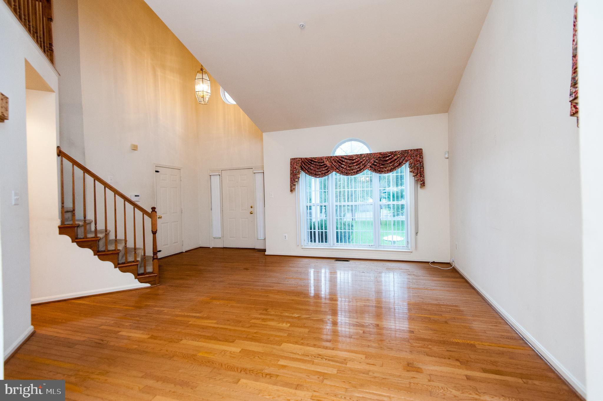 NORTHRIDGE PLAT 32 - Residential