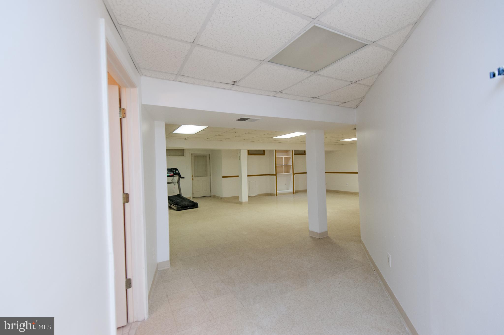 NORTHRIDGE PLAT 32 - Residential