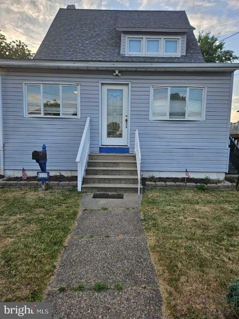 Photo of 11 W Cedar Avenue, OAKLYN, NJ 08107 (MLS # NJCD2109302)