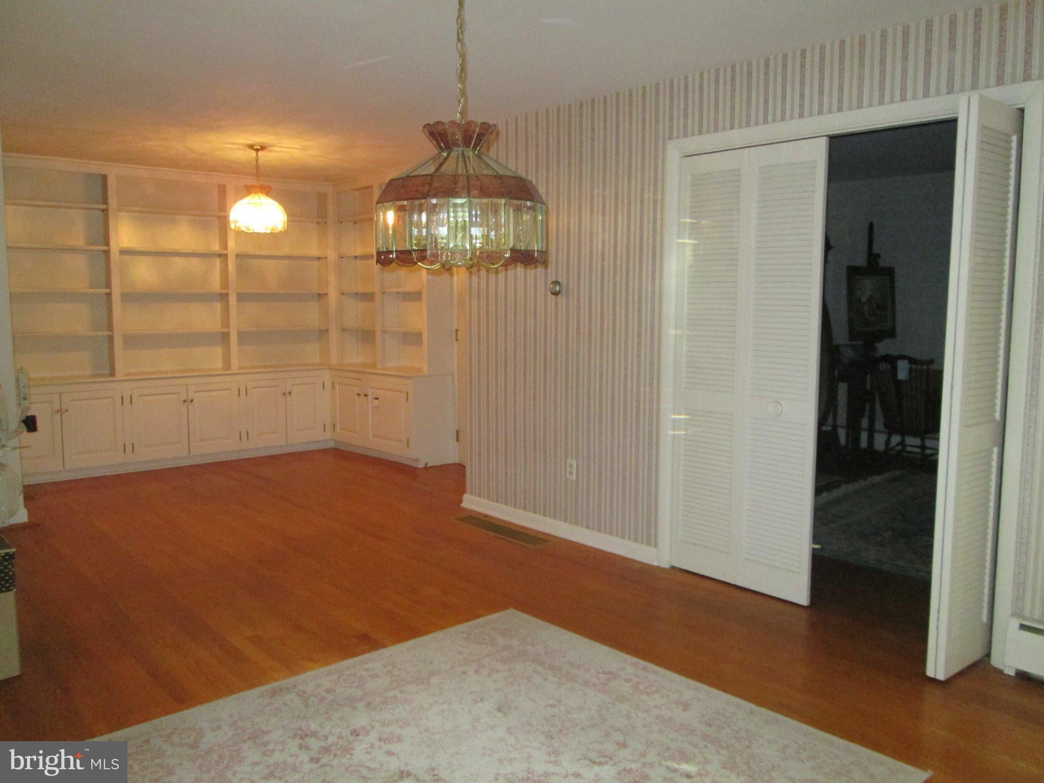 233 AVON DRIVE