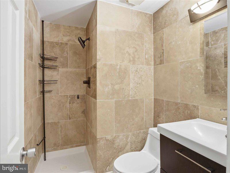 SNOWDEN OAKS - Residential