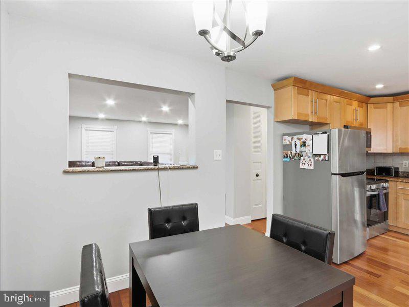 SNOWDEN OAKS - Residential