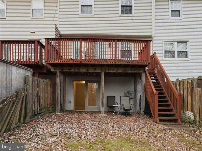 SNOWDEN OAKS - Residential