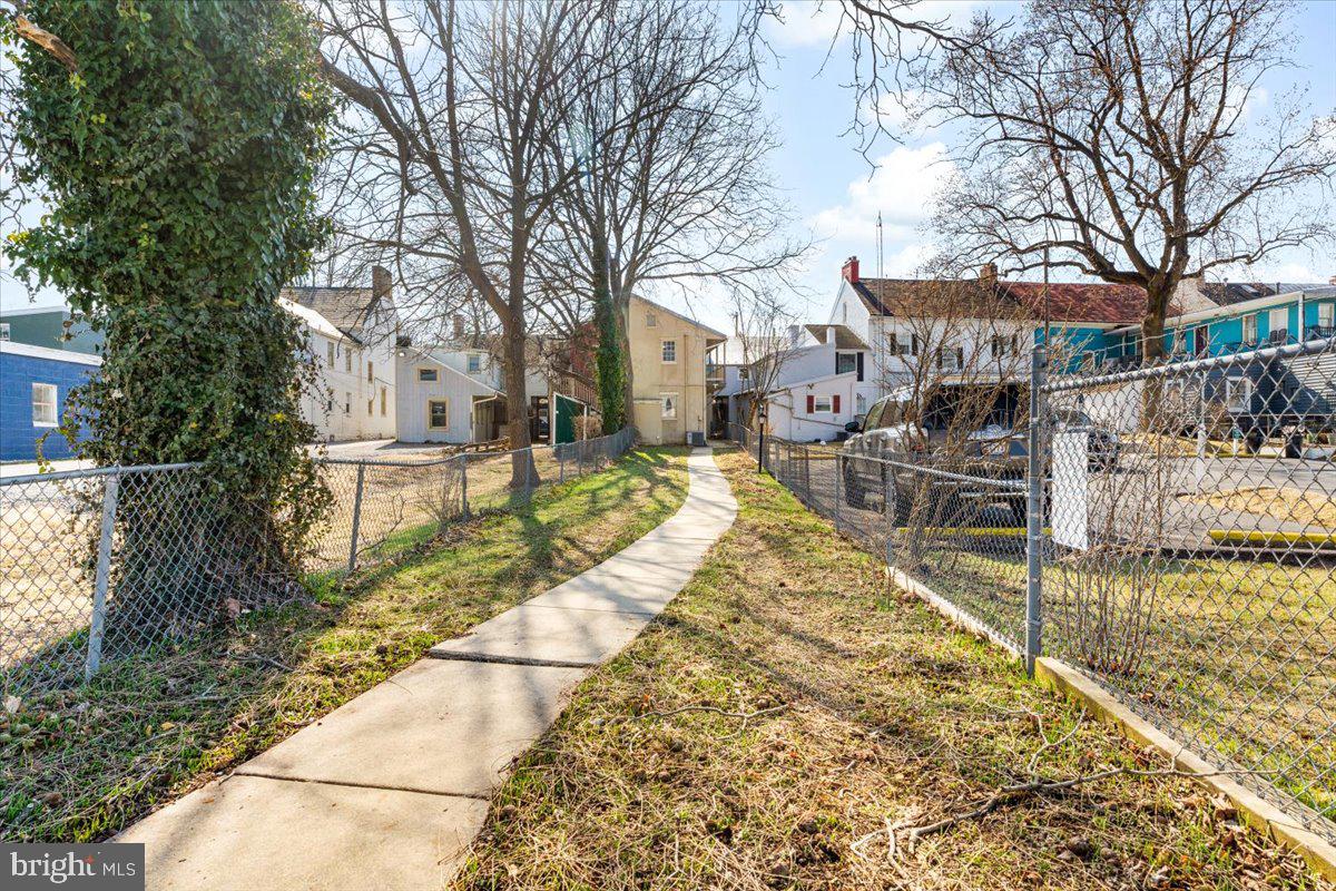 DOWNTOWN FREDERICK - Residential