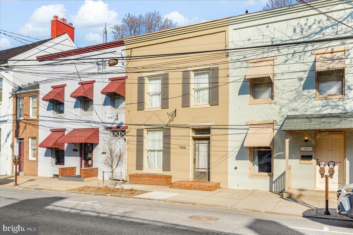 DOWNTOWN FREDERICK - Residential