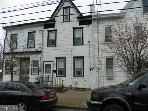 233 Cummings Avenue, Trenton, NJ MLS: NJME2082454