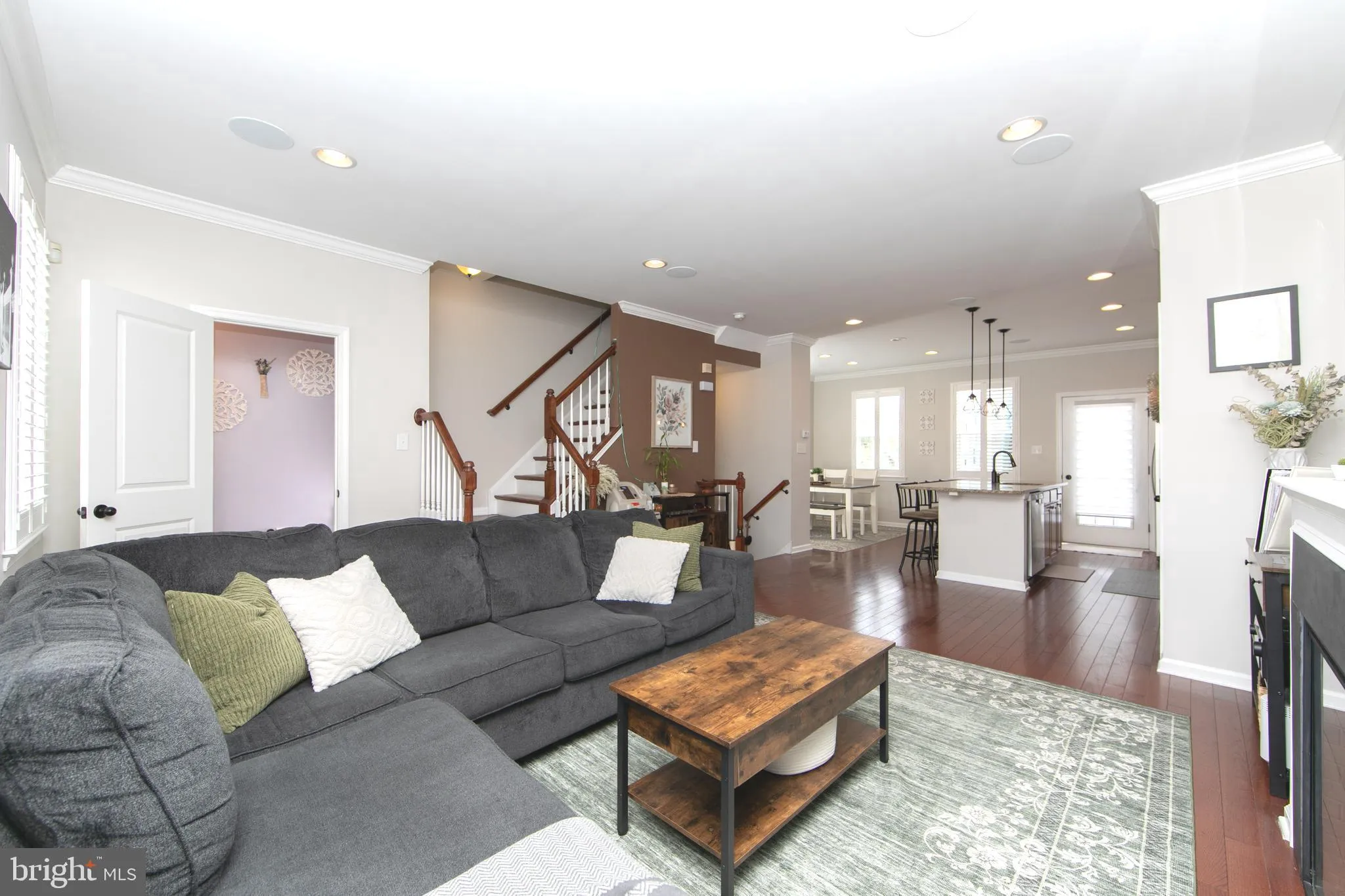 Woodbury, New Jersey 08096, United States, 3 Bedrooms Bedrooms, ,3 BathroomsBathrooms,Residential,Pending,210795