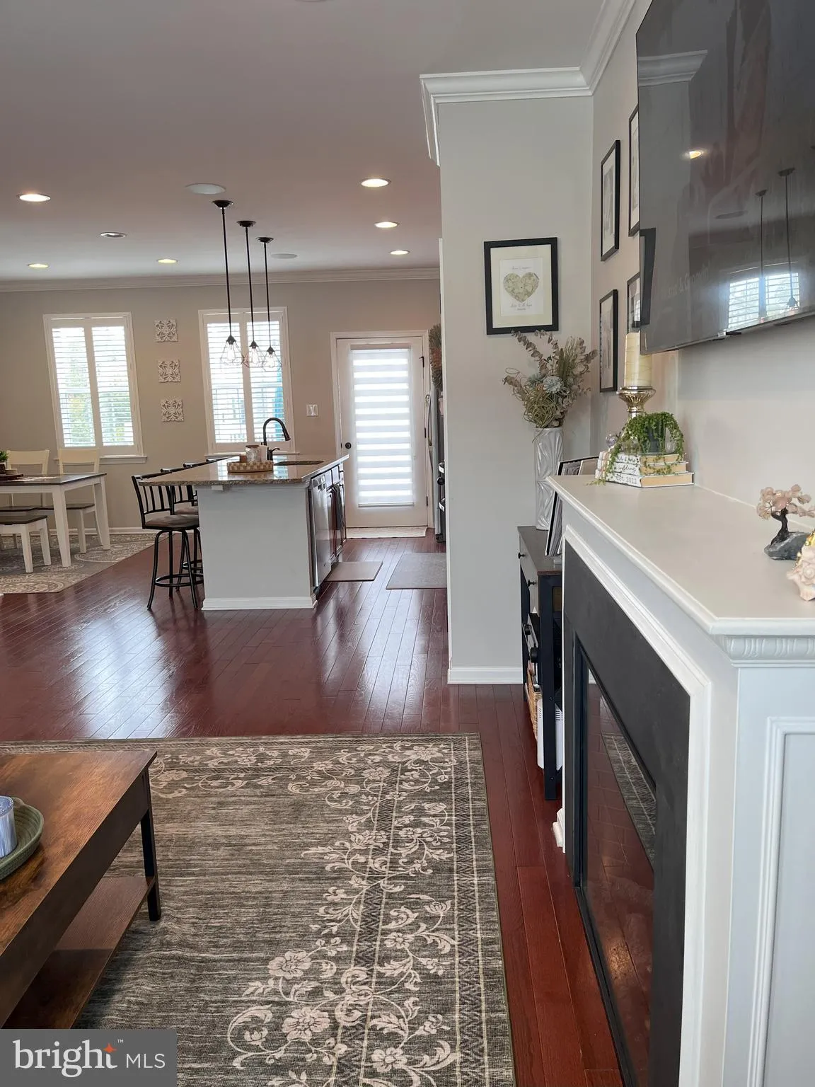 Woodbury, New Jersey 08096, United States, 3 Bedrooms Bedrooms, ,3 BathroomsBathrooms,Residential,Pending,210795