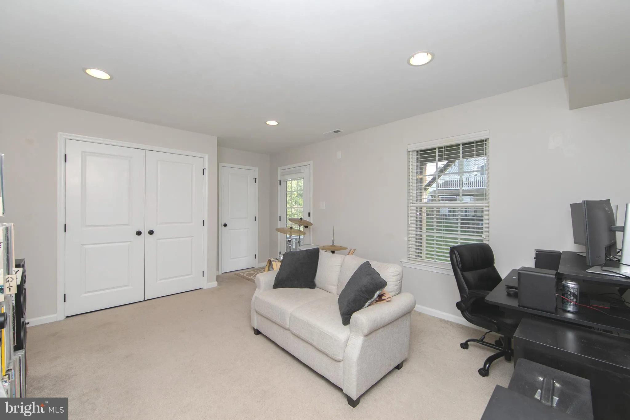 Woodbury, New Jersey 08096, United States, 3 Bedrooms Bedrooms, ,3 BathroomsBathrooms,Residential,Pending,210795