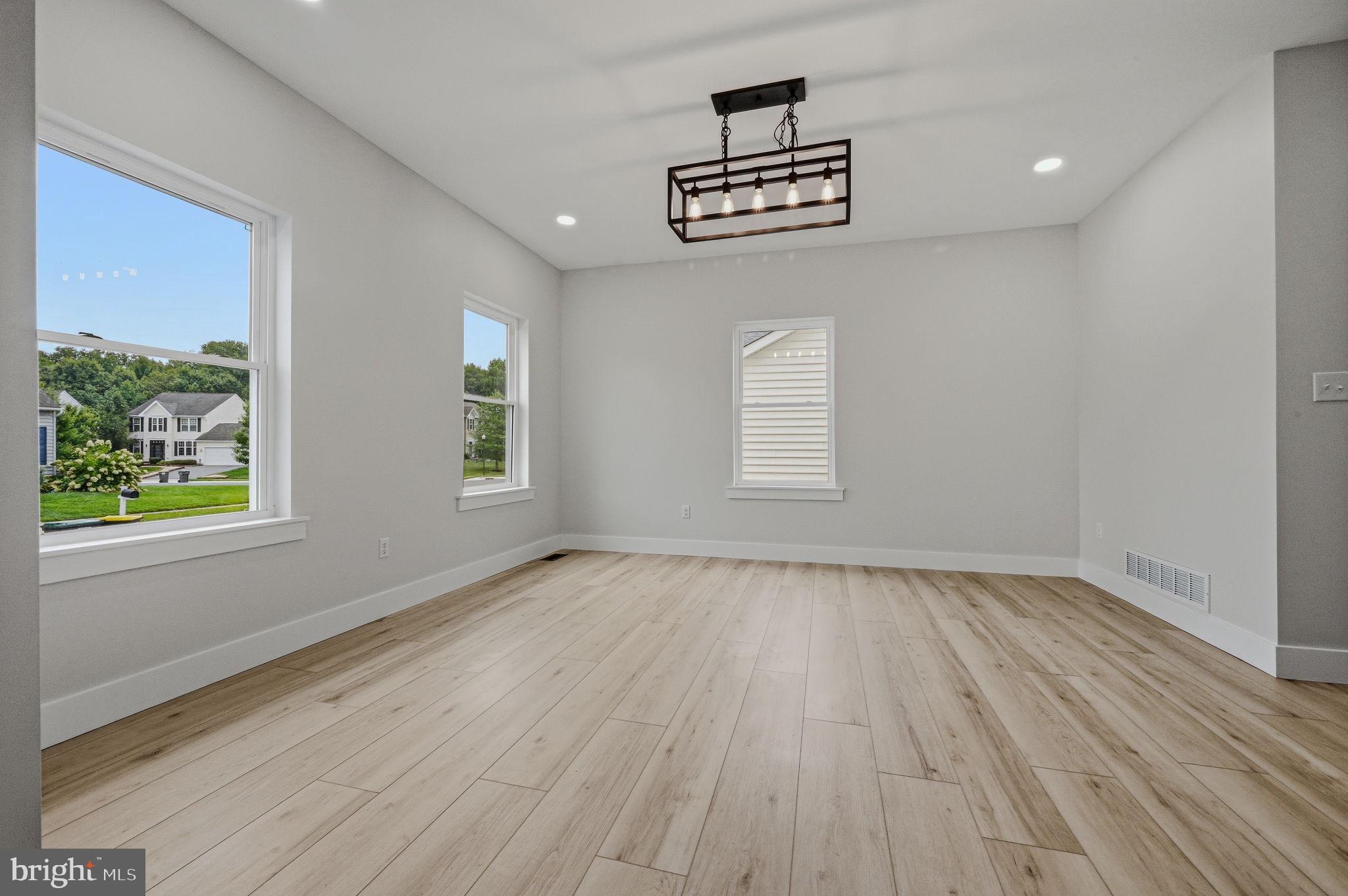 127 WILLOW OAK BOULEVARD