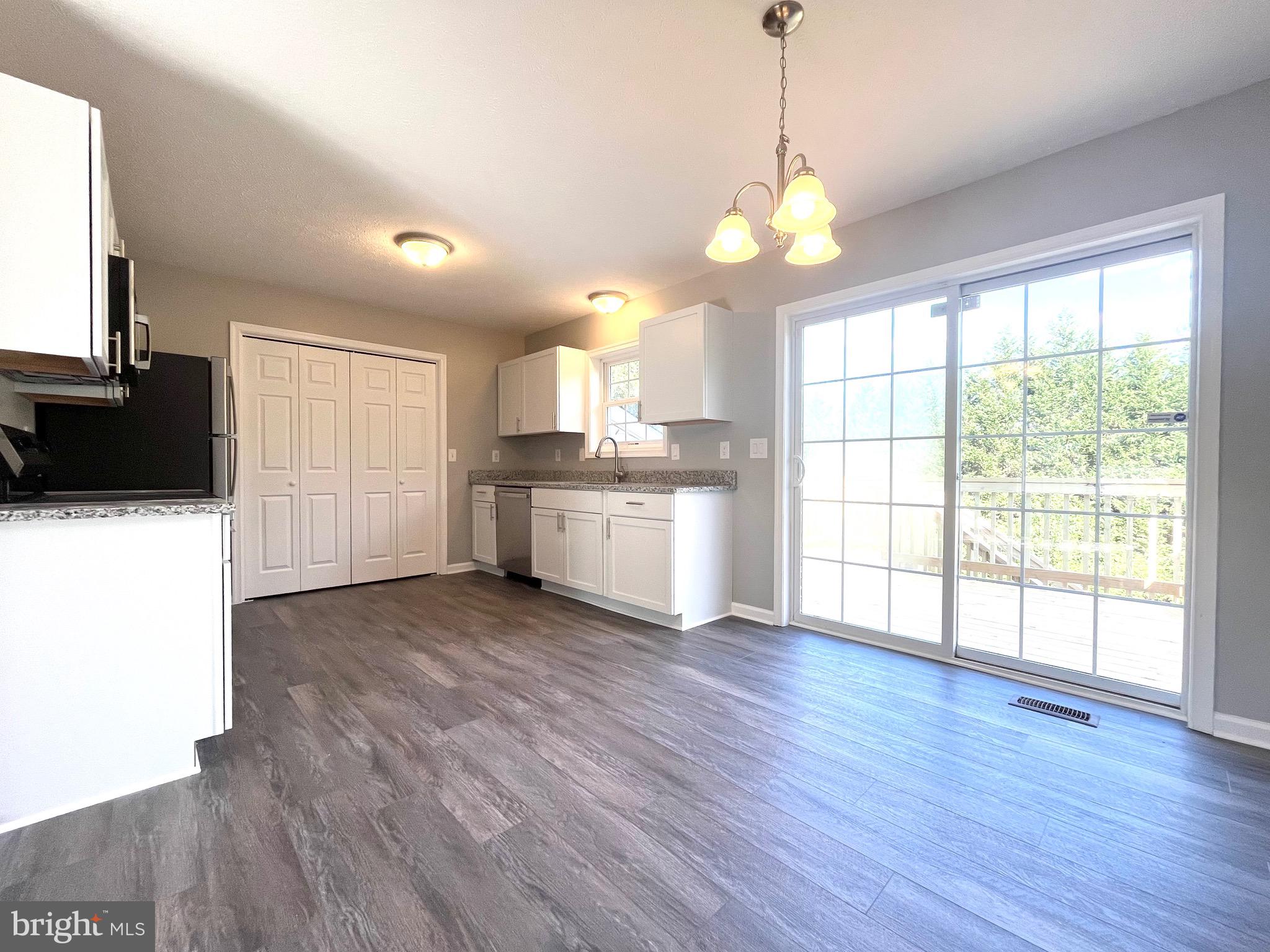 OPEQUON MEADOWS - Residential