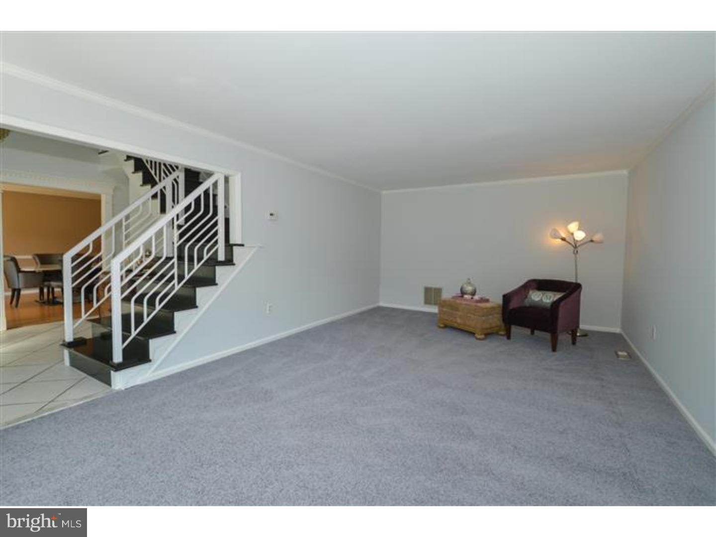 DUBLIN CROSSING - Residential