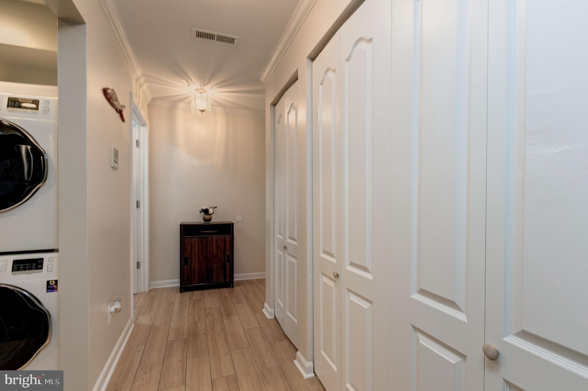 MONTGOMERY RUN - Residential