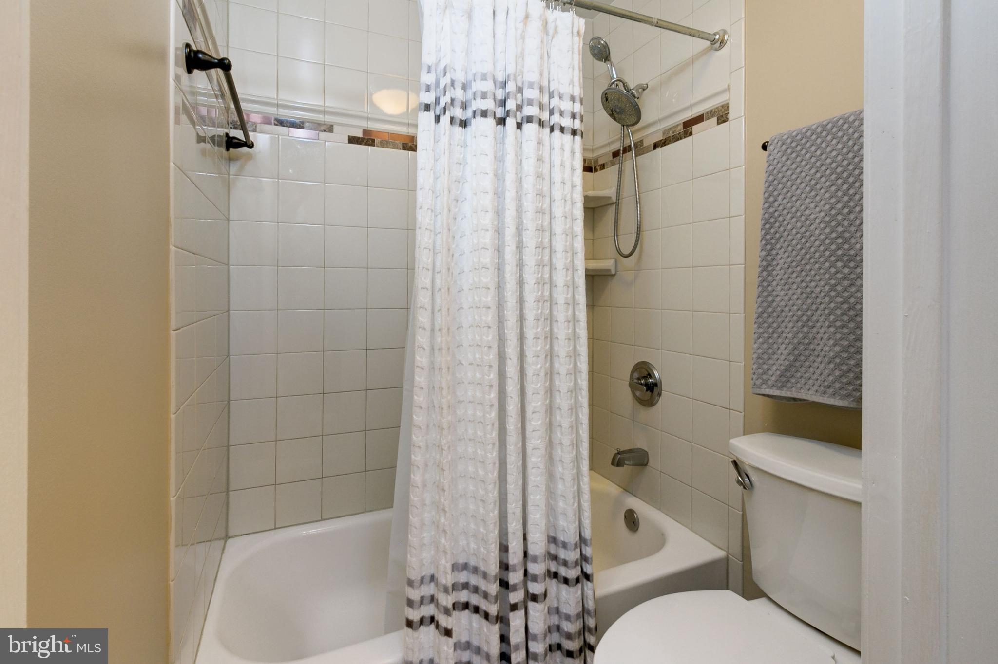 MONTGOMERY RUN - Residential