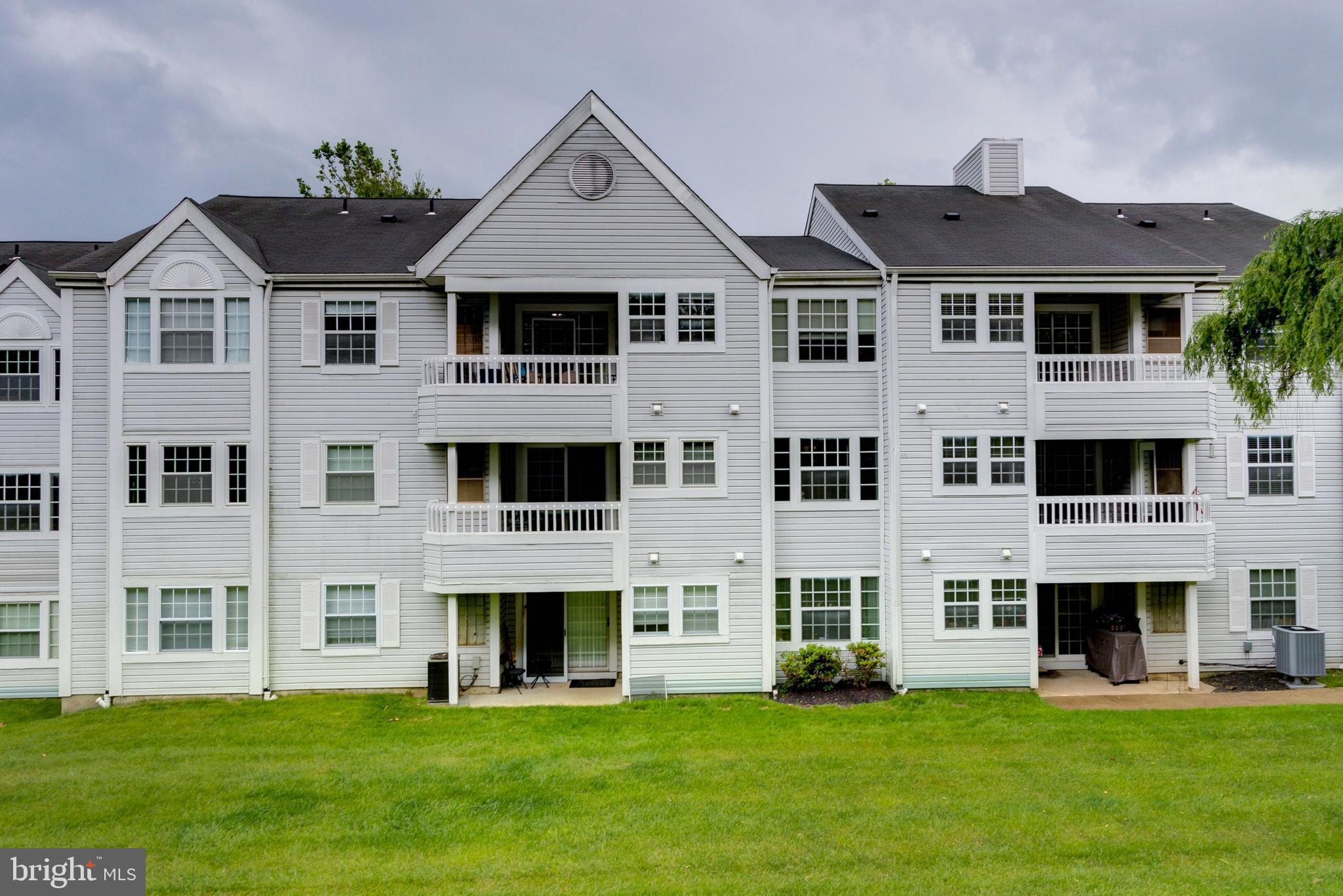 MONTGOMERY RUN - Residential