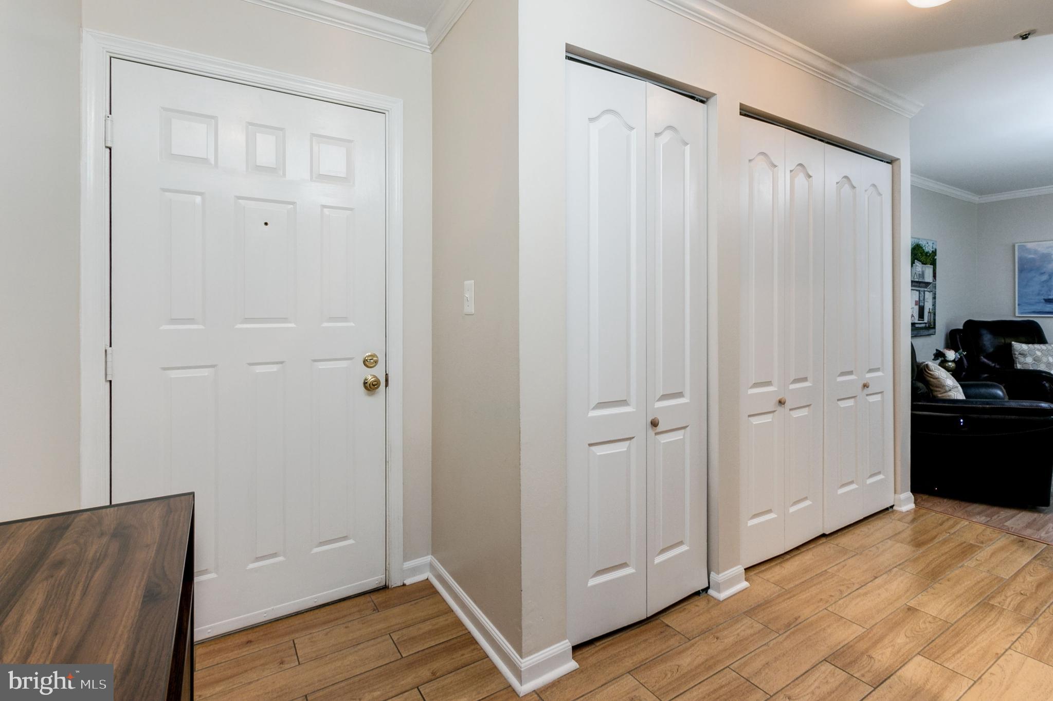 MONTGOMERY RUN - Residential