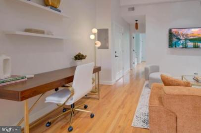 CAPITOL HILL - Residential Lease