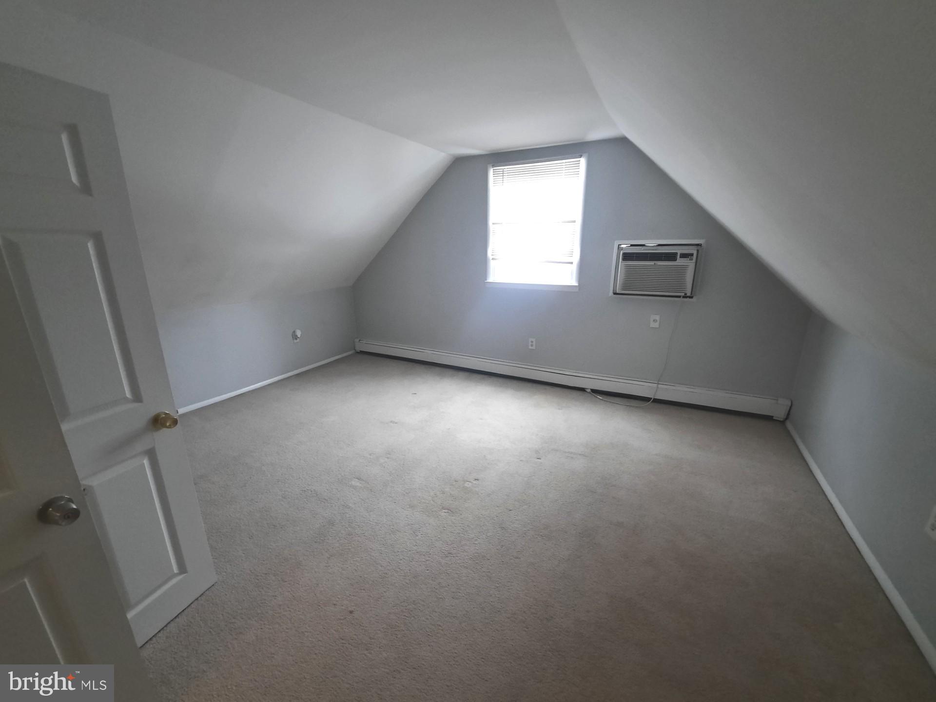 VERMILION HILL - Residential