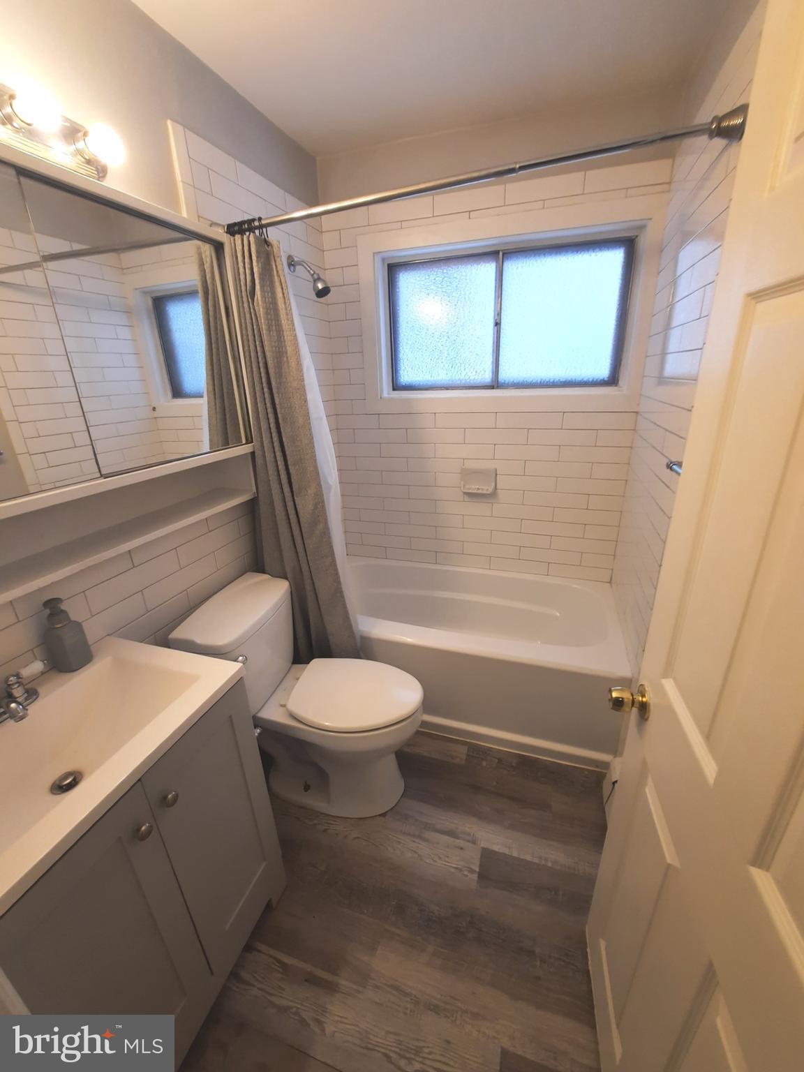 VERMILION HILL - Residential