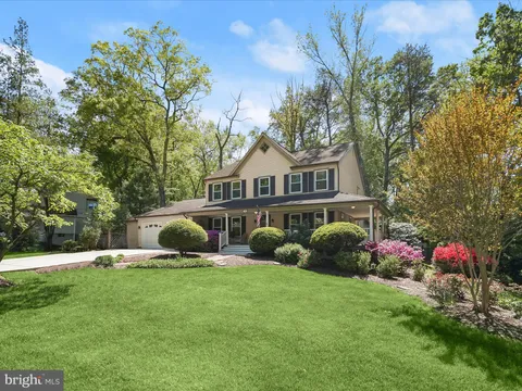 2940 Timber Wood Way, Herndon, VA MLS: VAFX2235008