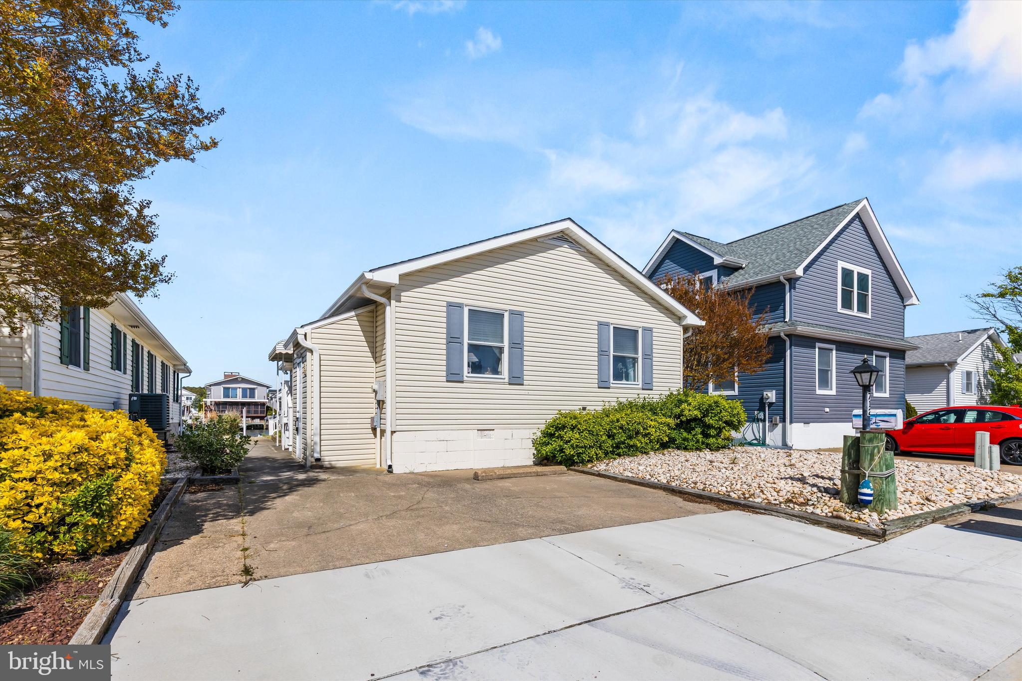 712 GULF STREAM DRIVE
