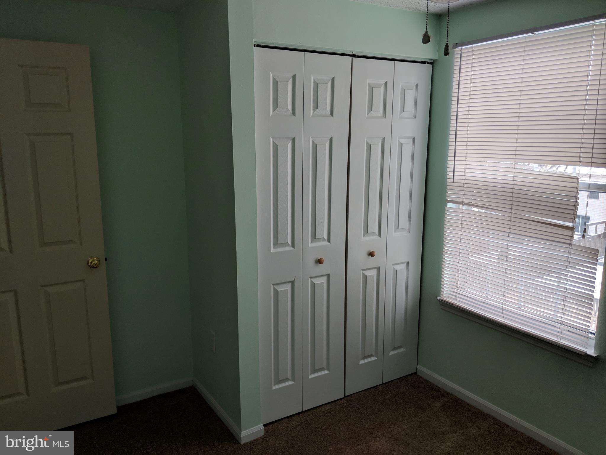 CONSTANT FRIENDSHIP - Residential