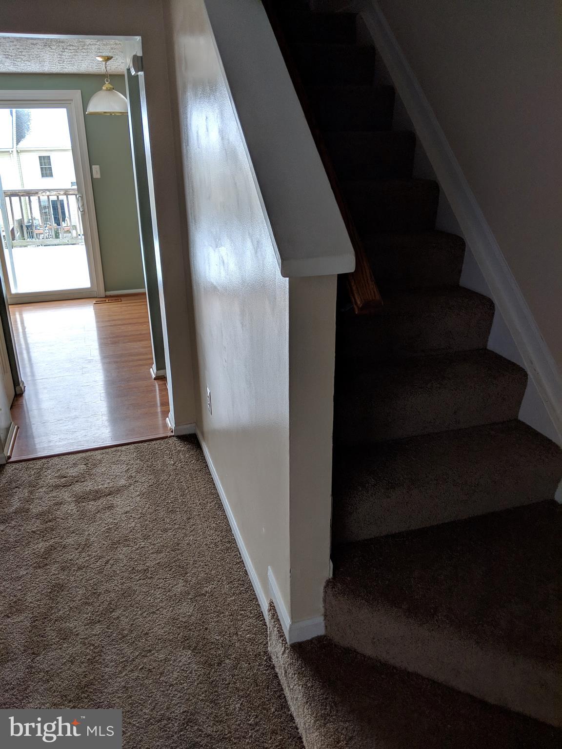 CONSTANT FRIENDSHIP - Residential