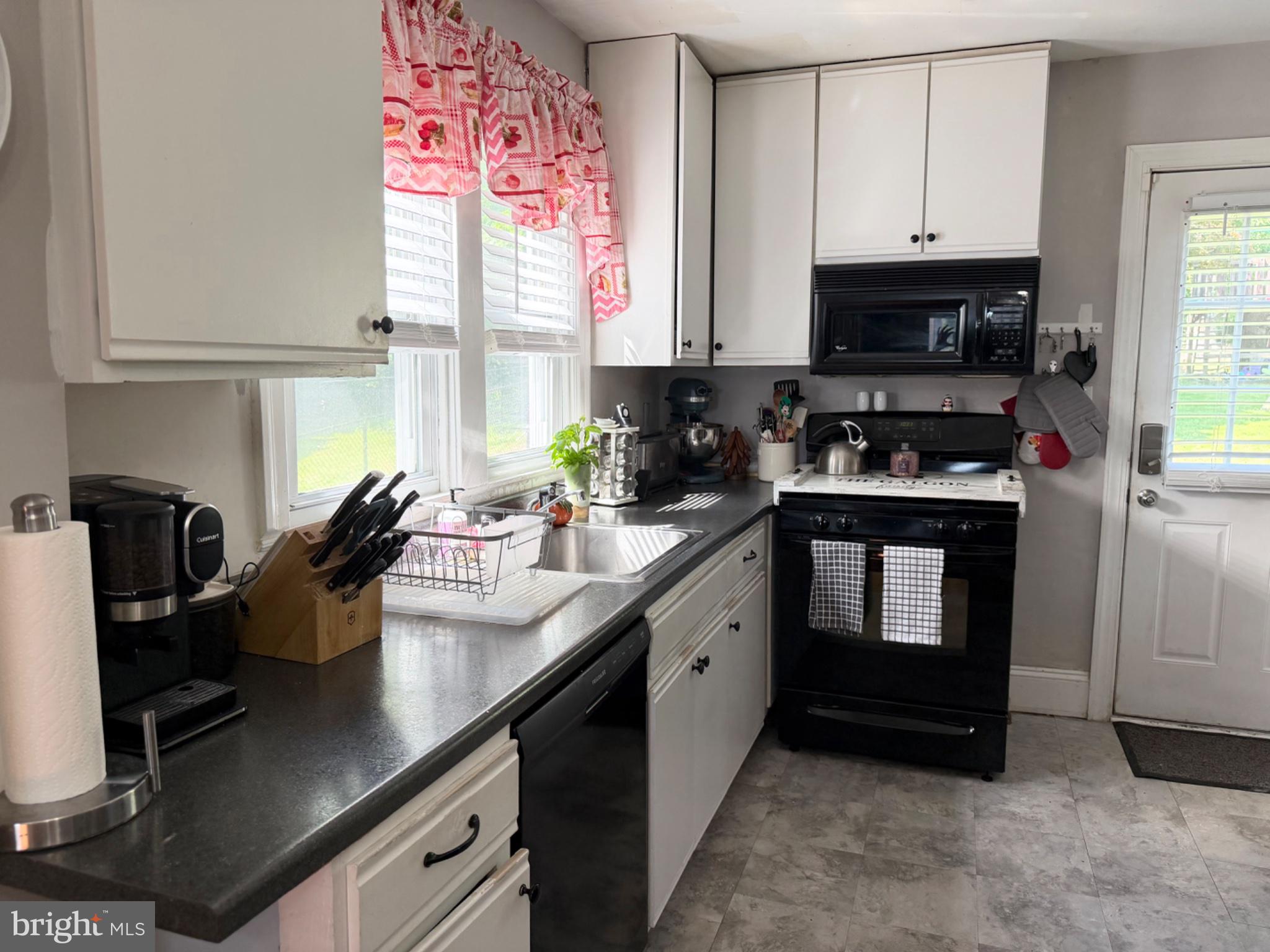 WILLOW GROVE - Residential