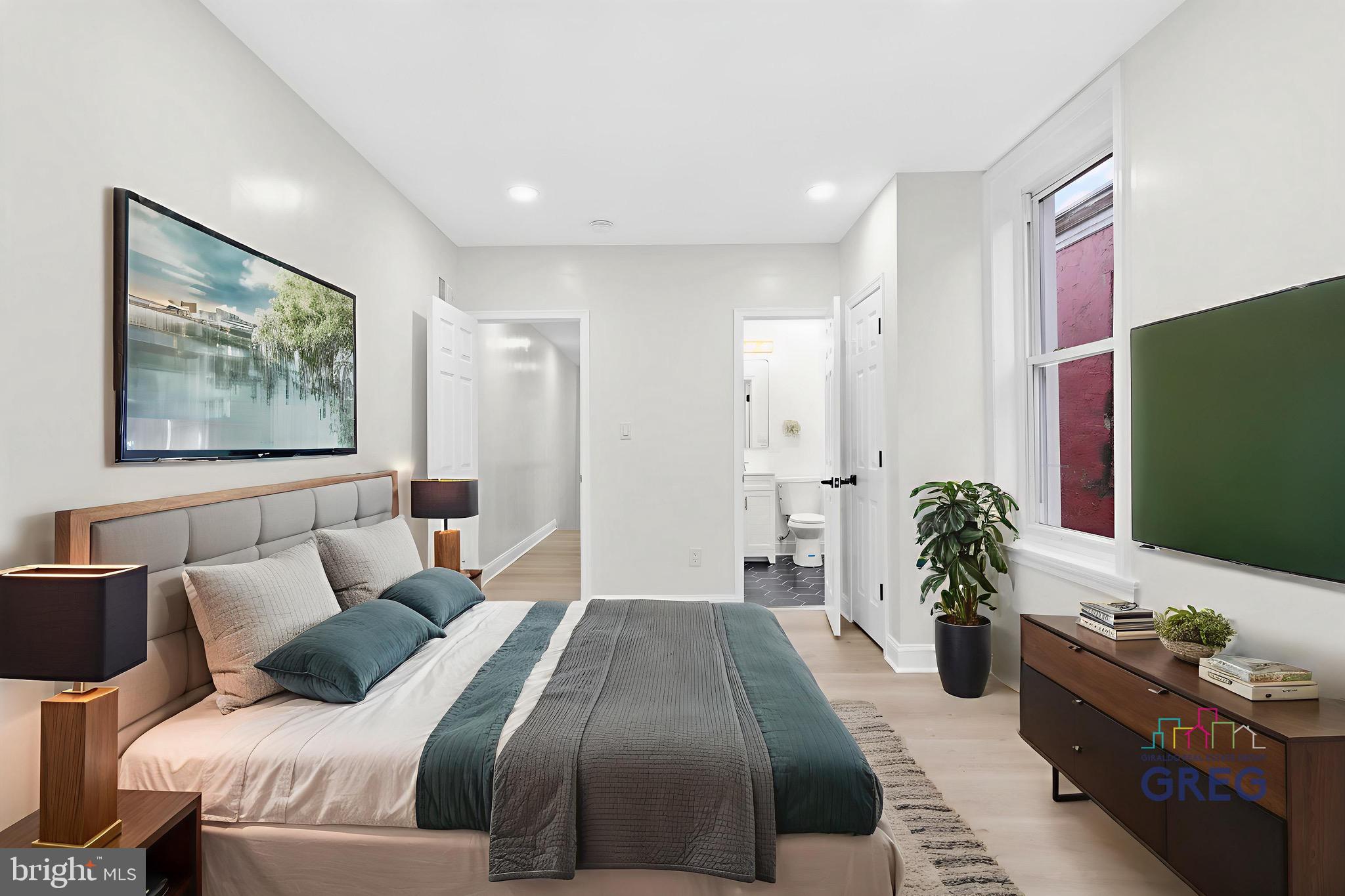 YORKTOWN - Residential