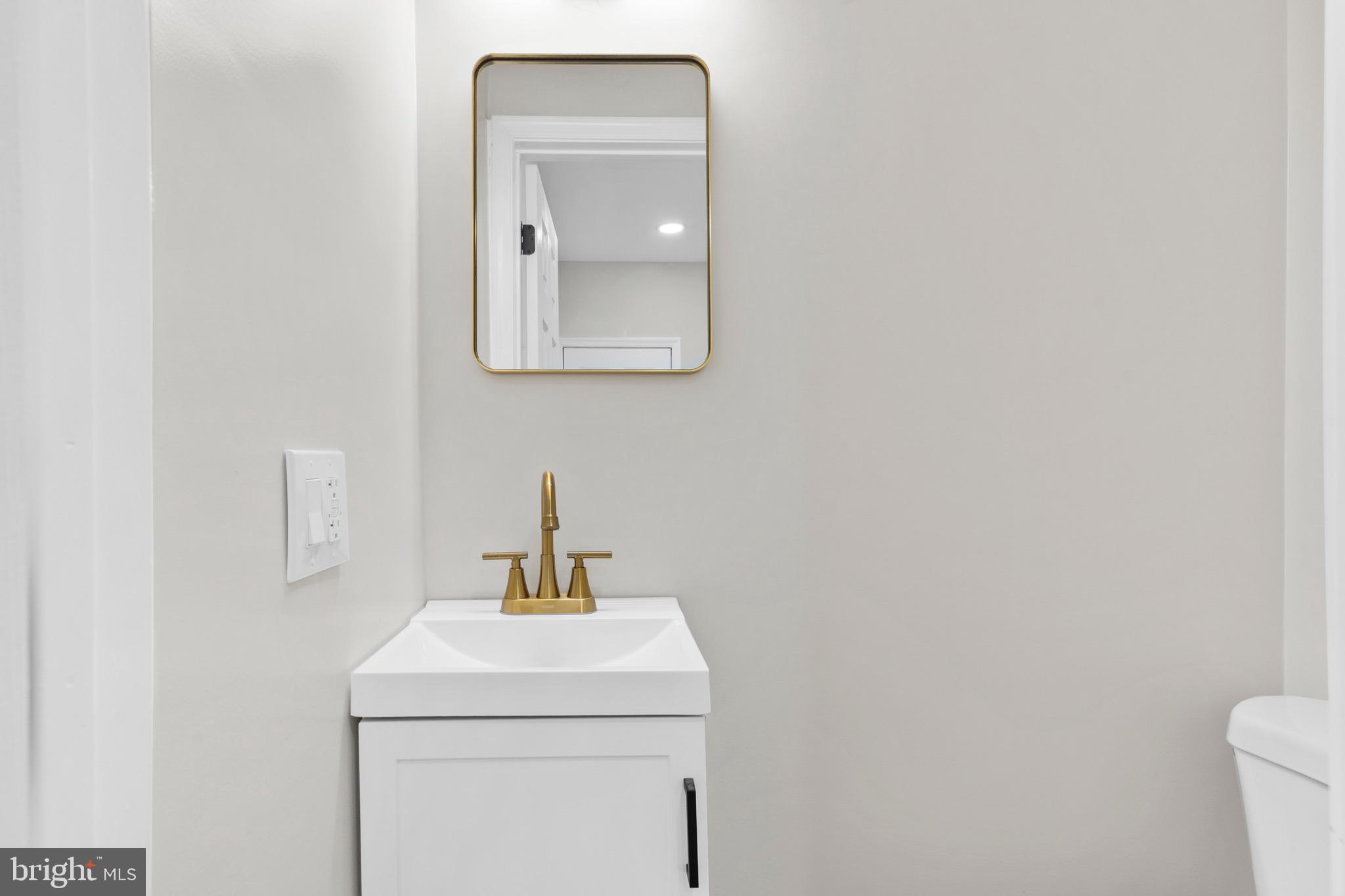 YORKTOWN - Residential