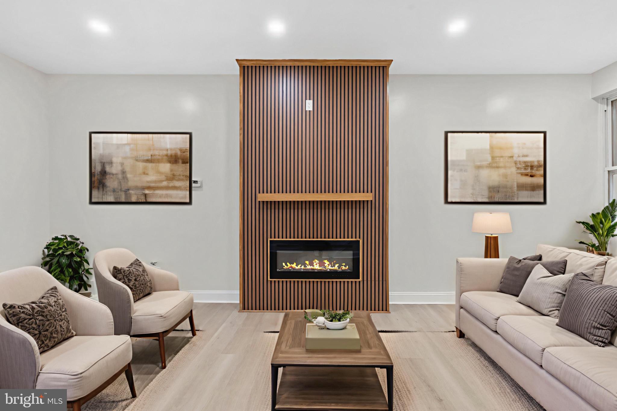 YORKTOWN - Residential