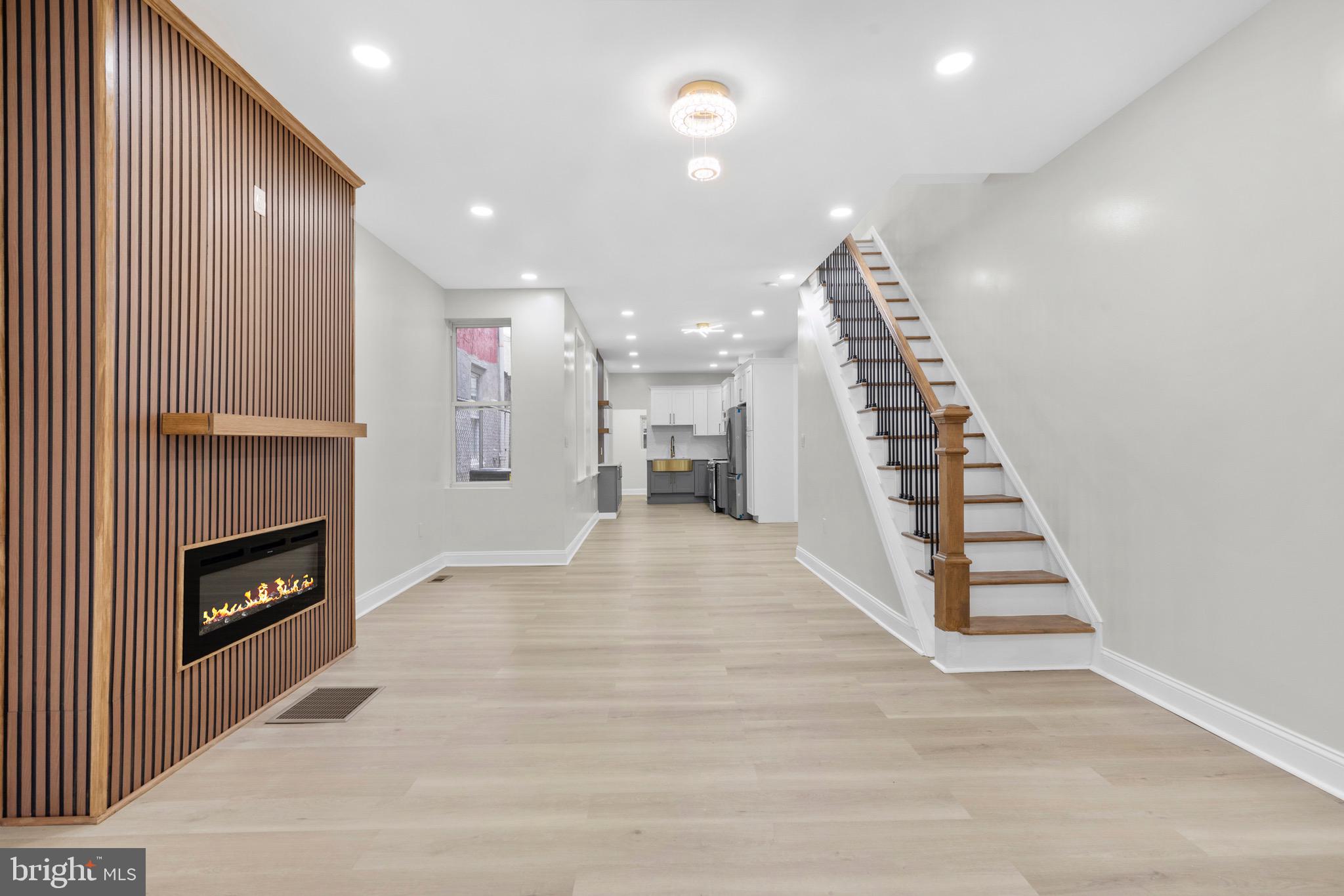 YORKTOWN - Residential