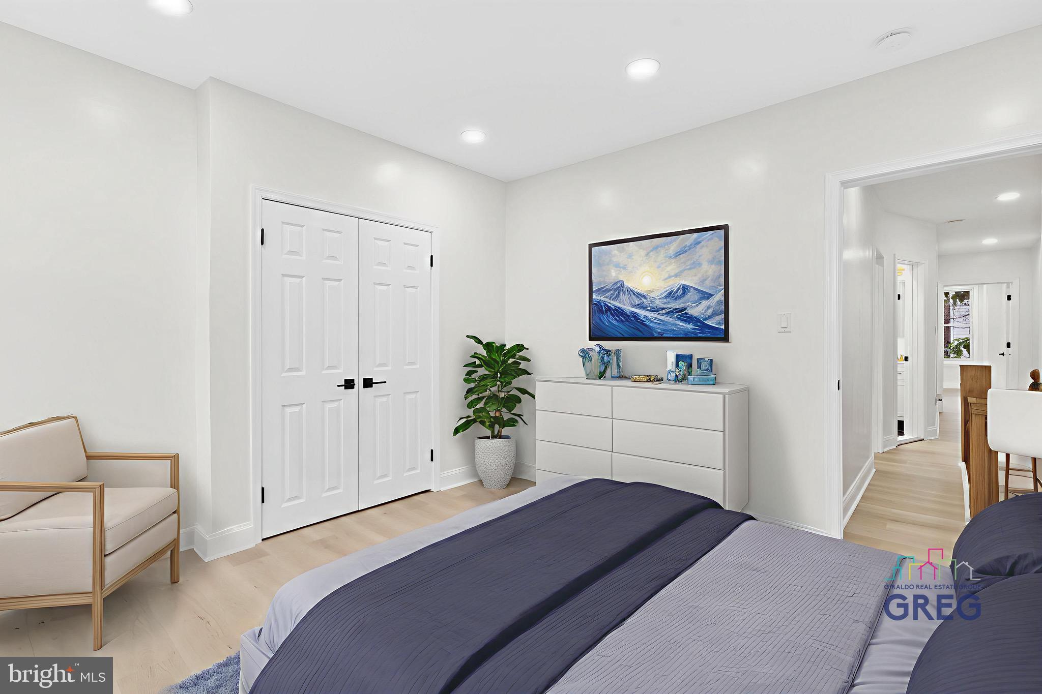 YORKTOWN - Residential