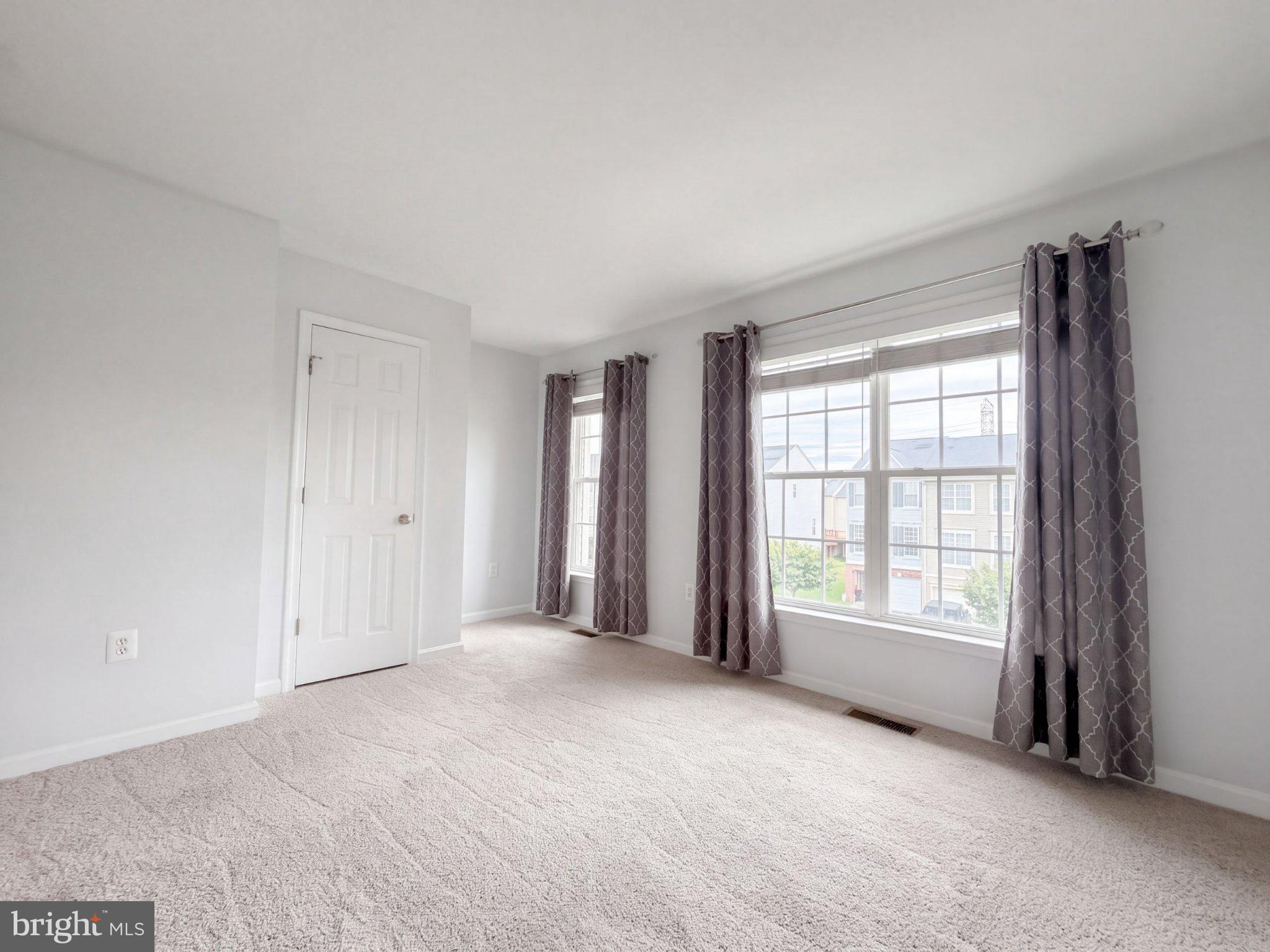 15613 JOHN DISKIN CIRCLE 208