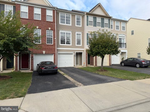 Condo For Sale - 15613 John Diskin Circle #208<br/> WOODBRIDGE, VA 22191