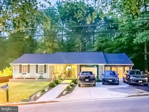 3306 LUMAR DRIVE FORT WASHINGTON MD 20744