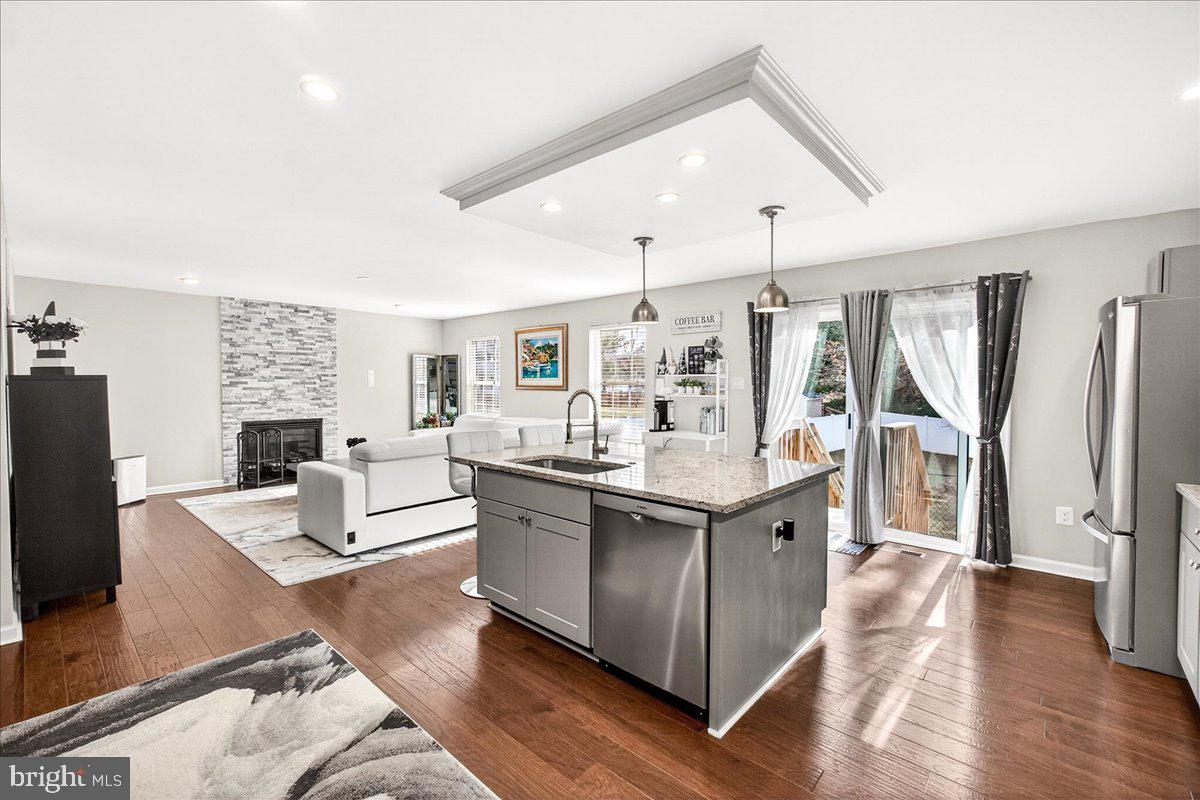 WELLINGTON TRACE - Residential