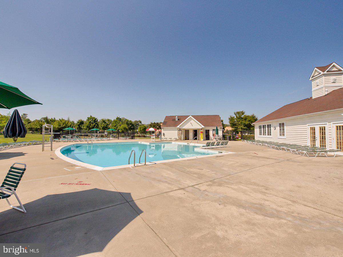 WELLINGTON TRACE - Residential