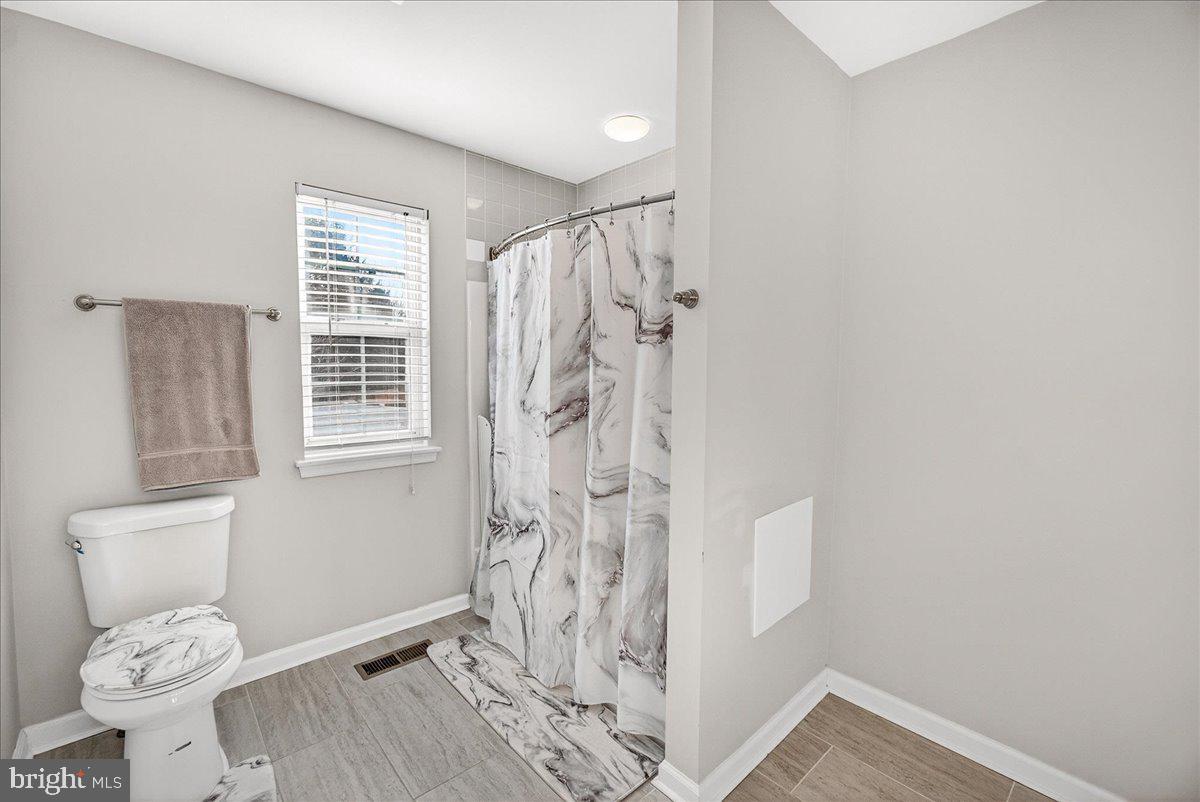 WELLINGTON TRACE - Residential