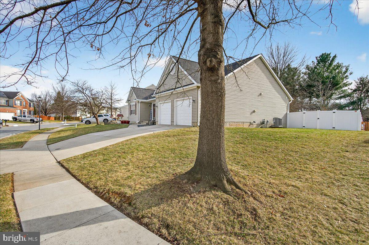 WELLINGTON TRACE - Residential