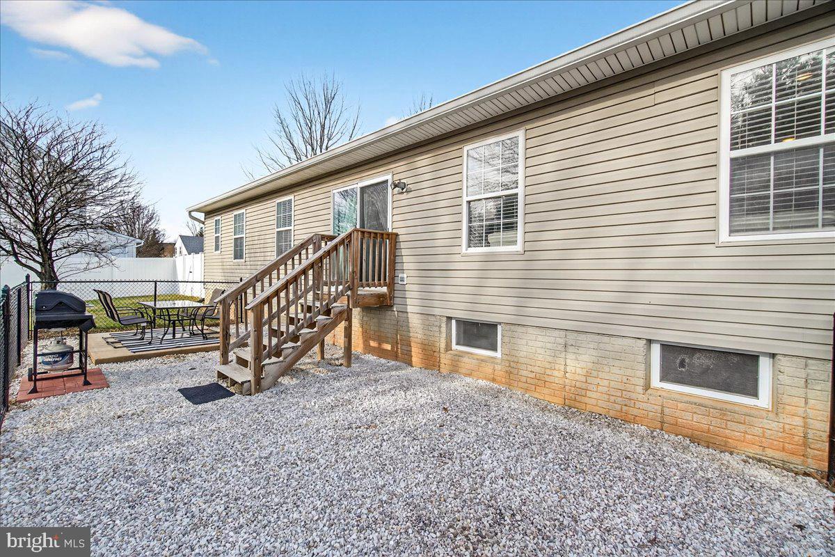 WELLINGTON TRACE - Residential