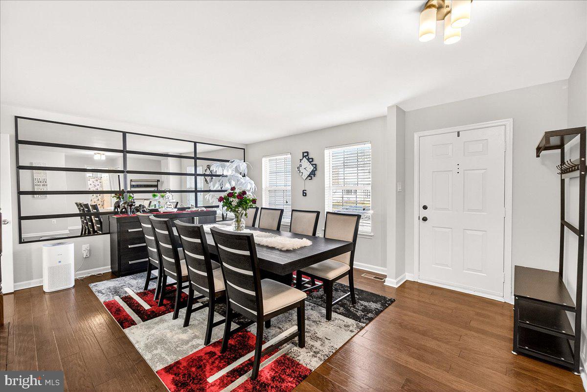 WELLINGTON TRACE - Residential