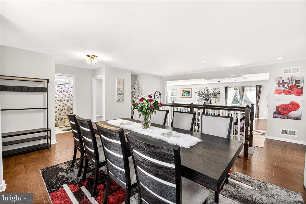 WELLINGTON TRACE - Residential