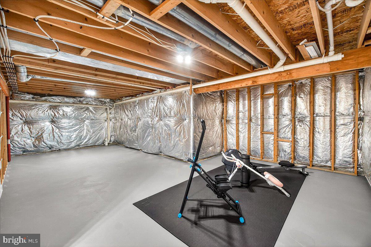 WELLINGTON TRACE - Residential