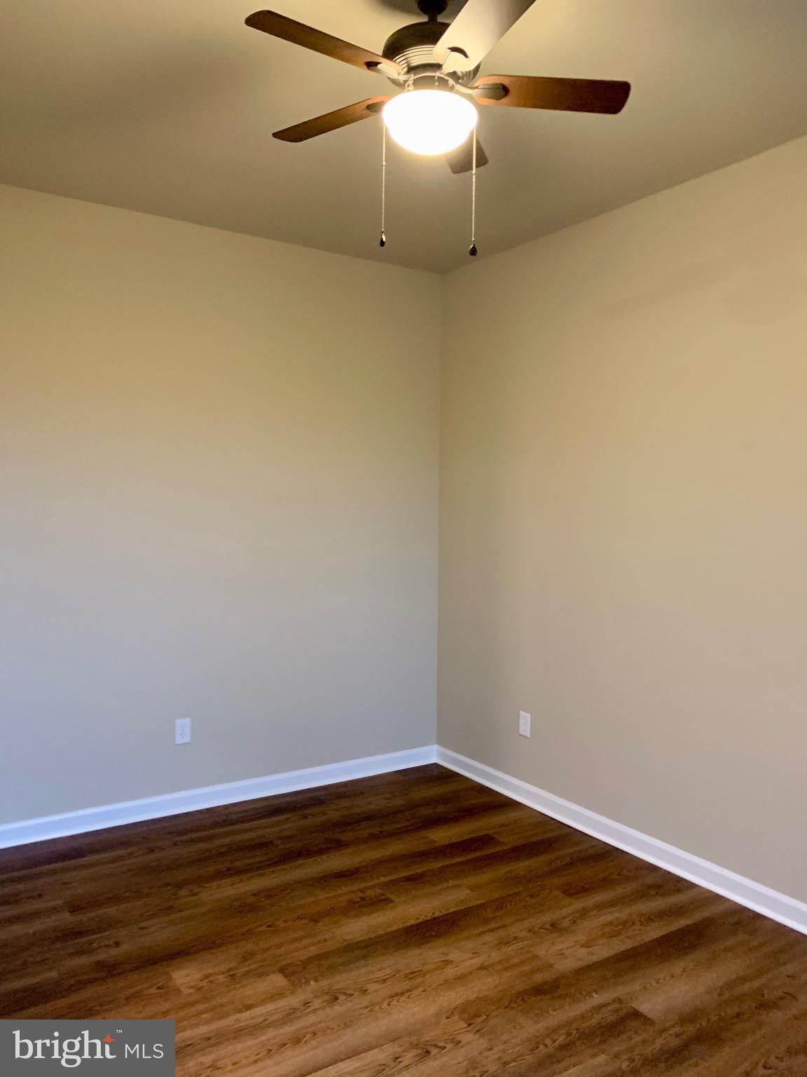 WHISPERING HILLS - Residential