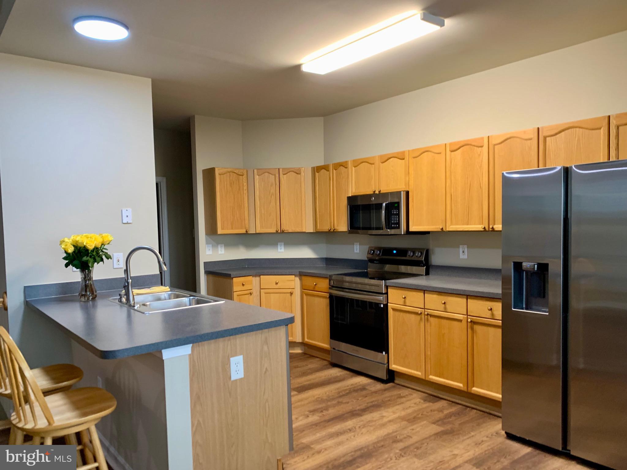 WHISPERING HILLS - Residential