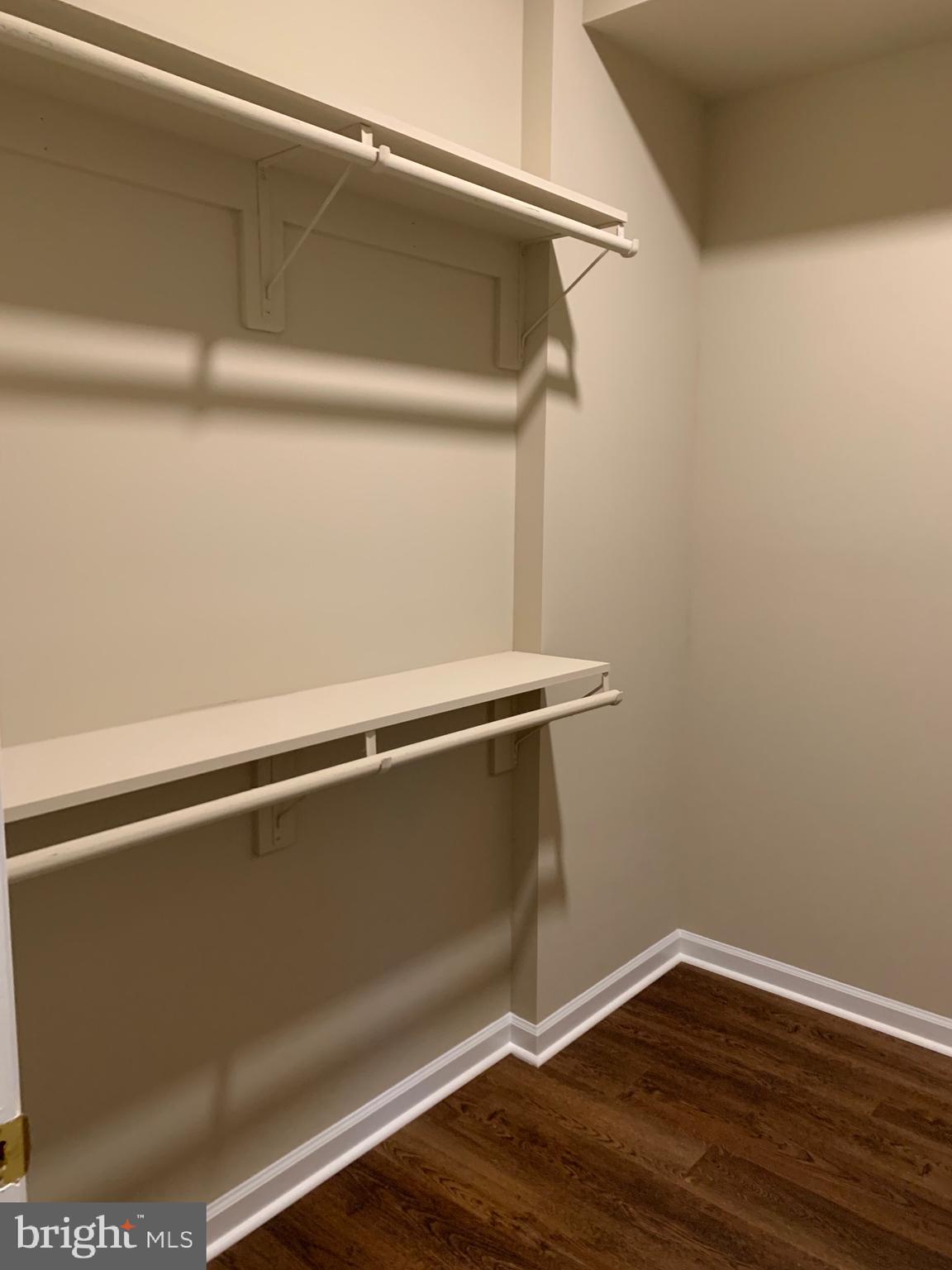 WHISPERING HILLS - Residential