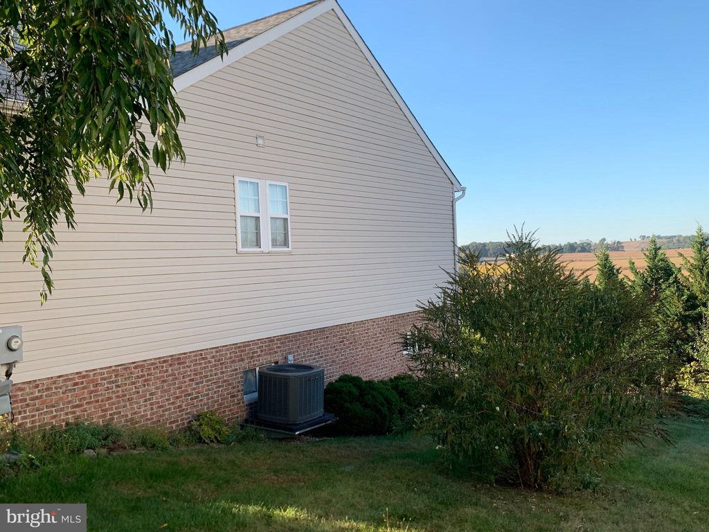 Photo of 121 Colton Court, SMITHSBURG, MD 21783 (MLS # MDWA2032002)